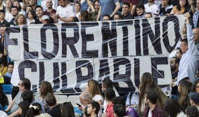 "Çıx get, günahkarsan!" - Prezidenti istefaya səslədilər