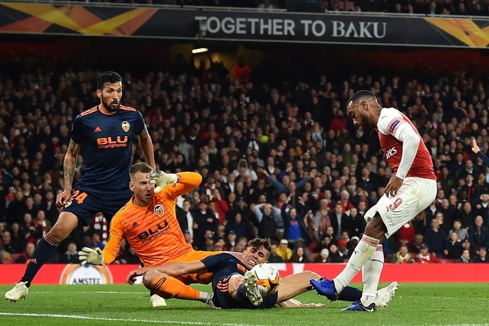 "Arsenal" qazandı, "Çelsi" heç-heçə etdi - BAKI YOLUNDAKILAR