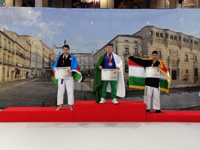 Polis rəisinin oğlu dünya çempionatında medal qazandı