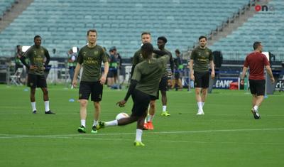 "Arsenal"ın ulduzlarını Bakıda o ki var tərlətdilər! FOTOREPORTAJ