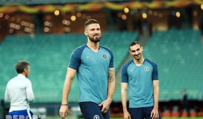 İngiltərə klubunun futbolçuları Bakıda bir-birini "qırdı" - FOTOLAR