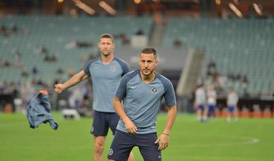 İngiltərə klubunun futbolçuları Bakıda bir-birini "qırdı" - FOTOLAR