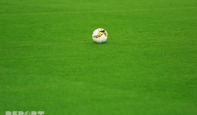 İngiltərə klubunun futbolçuları Bakıda bir-birini "qırdı" - FOTOLAR
