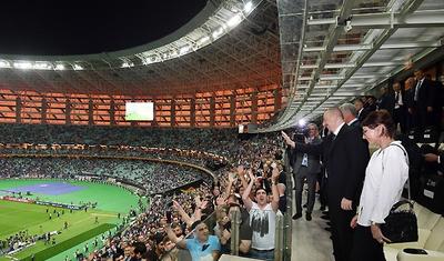 Azərbaycan prezidentinin futbol sevgisi - FOTOREPORTAJ