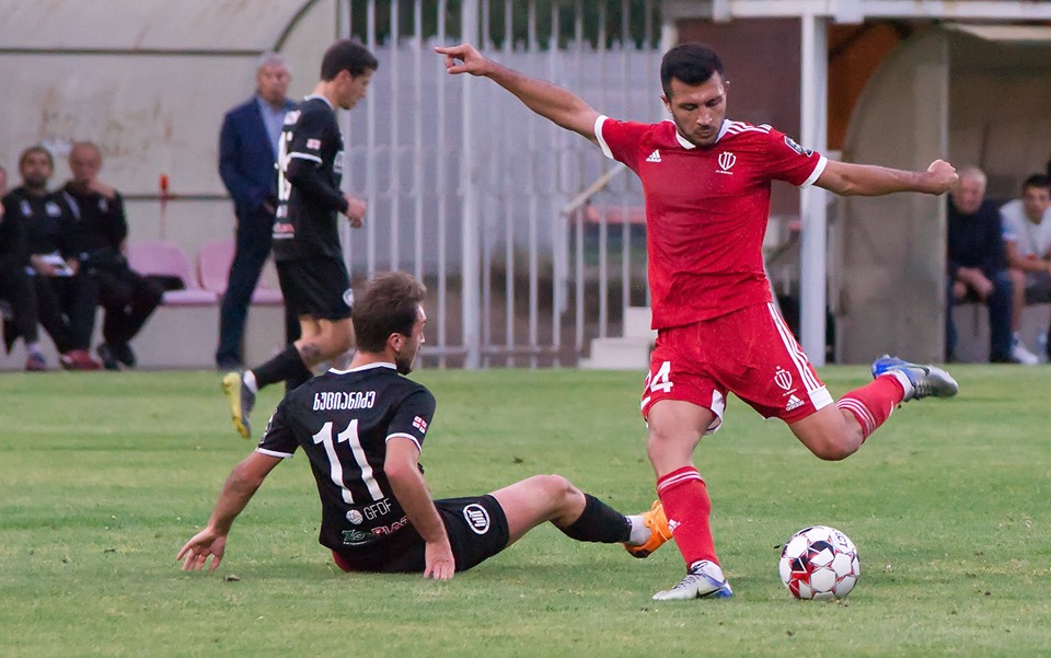 Azərbaycanlı futbolçu özünə klub tapa bilmir - Polşada