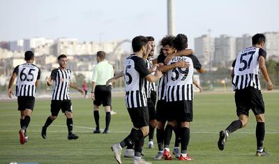 "Neftçi"nin futbolçusu "əsgər salamı" verdi