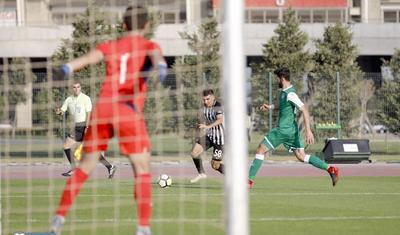 "Neftçi"nin futbolçusu "əsgər salamı" verdi