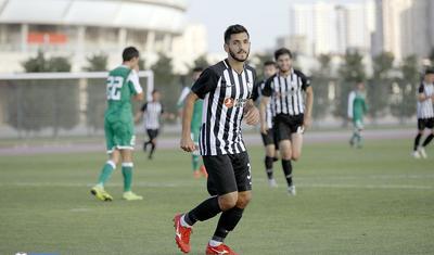 "Neftçi"nin futbolçusu "əsgər salamı" verdi