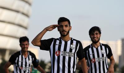 "Neftçi"nin futbolçusu "əsgər salamı" verdi