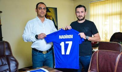 Vüqar Nadirov klub rəsmisi oldu -
