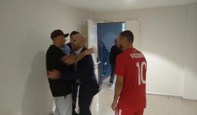 Almeyda millimizdəki həmyerlilərini belə təbrik etdi -