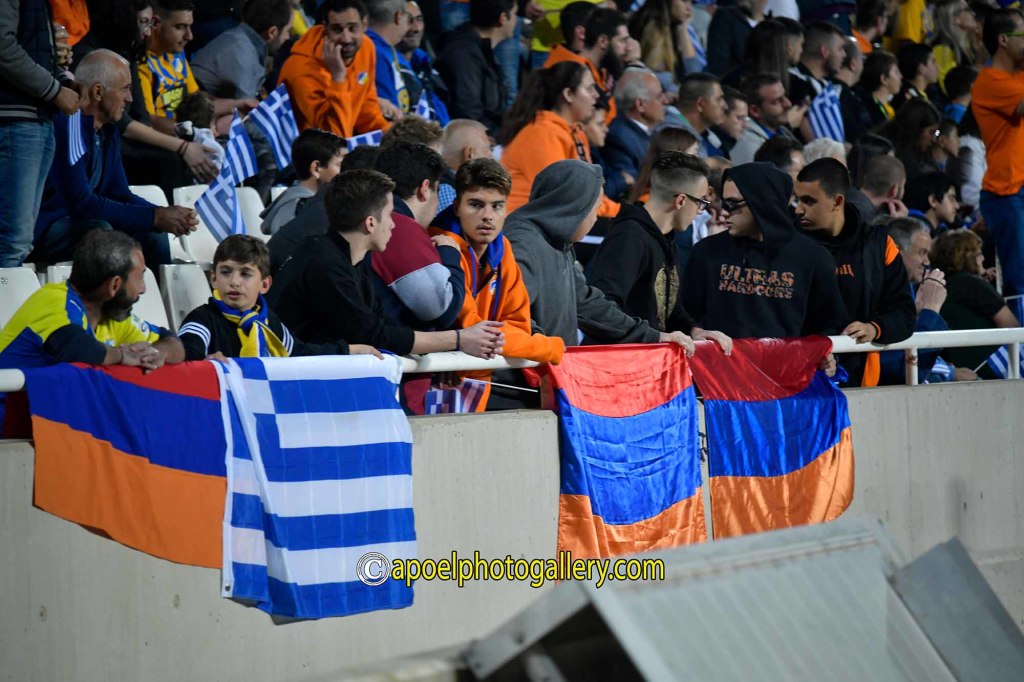 APOEL fan-klubundan "Qarabağ"a qarşı təxribat - FOTO