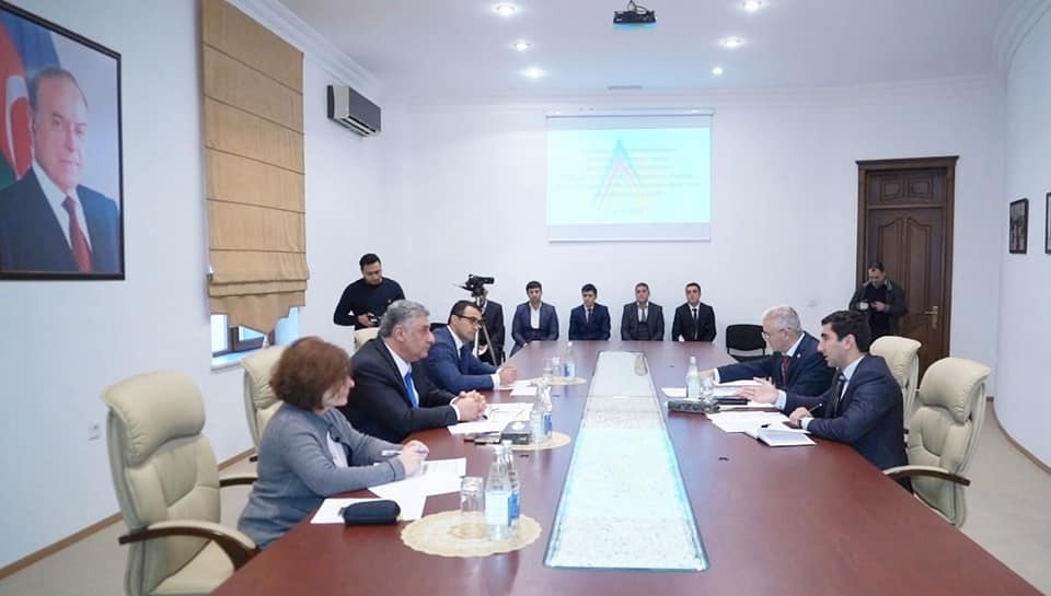 Nazirdən xahiş: Kömək edin, bu rayonlarda klublar yaradılsın