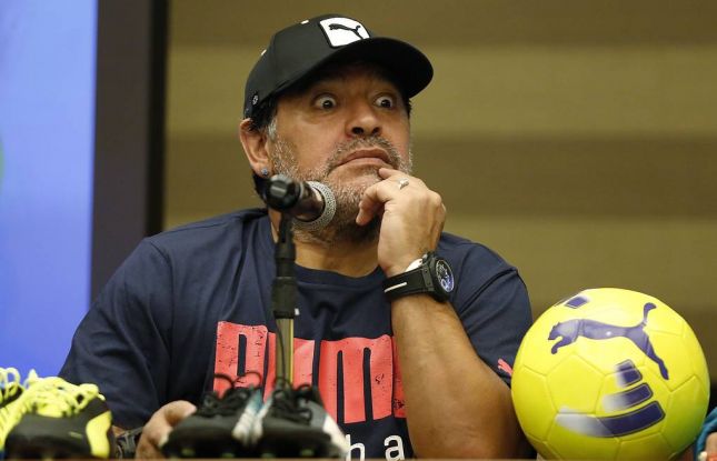 Maradona 2 ay işlədiyi klubdan istefa verir