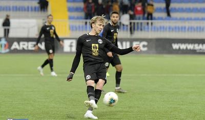 "Sabah" 3 xalı 3 qolla cibinə qoydu -