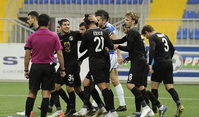 "Sabah" 3 xalı 3 qolla cibinə qoydu -