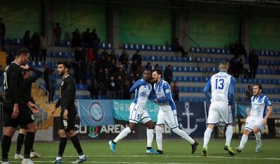 "Sabah" 3 xalı 3 qolla cibinə qoydu -