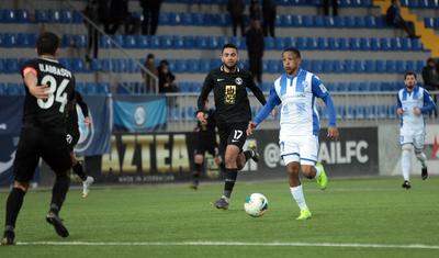 "Sabah" 3 xalı 3 qolla cibinə qoydu -