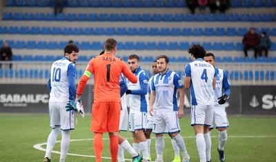 "Sabah" 3 xalı 3 qolla cibinə qoydu -