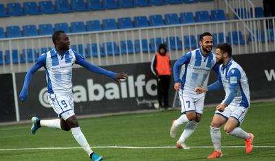 "Sabah" 3 xalı 3 qolla cibinə qoydu -