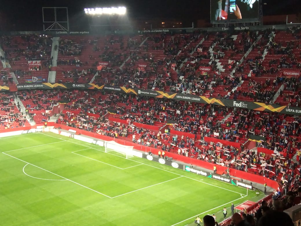 "Sevilya"nın stadionunda "Qarabağ" şüarları