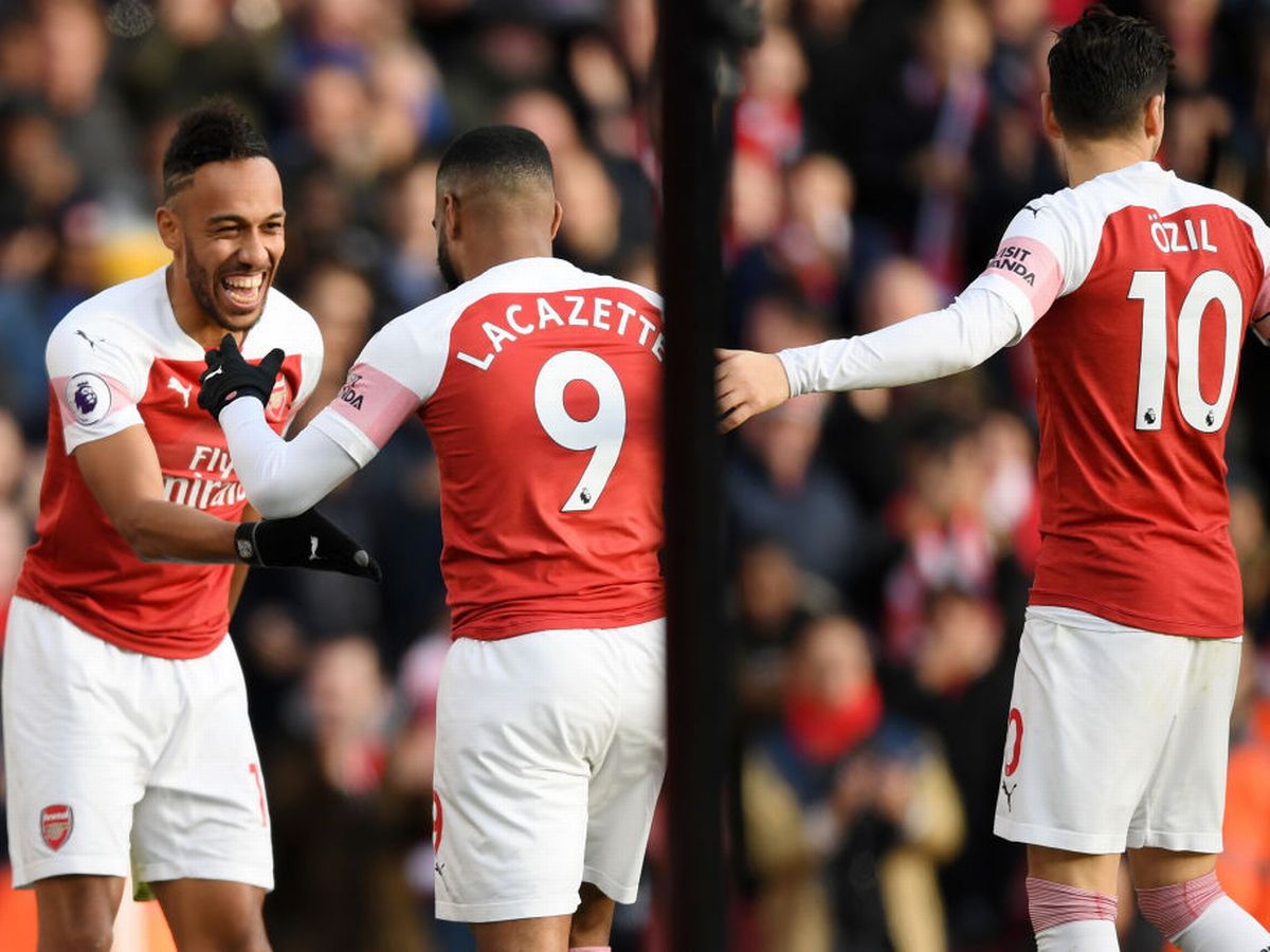 Məsut Özil "Arsenal"da ən çox maaş alan futbolçudur