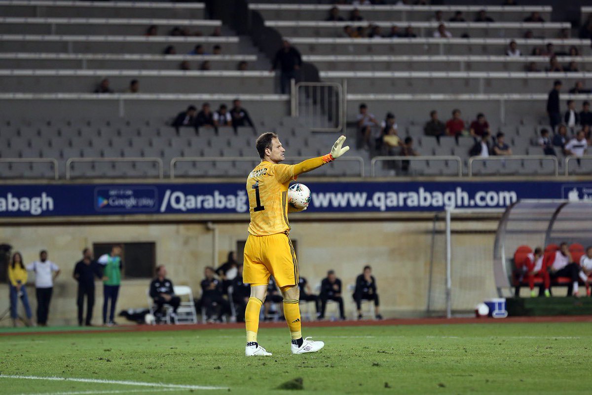 Sabiq "Qarabağ"lı qapıçı İngiltərə nəhənginə keçir?