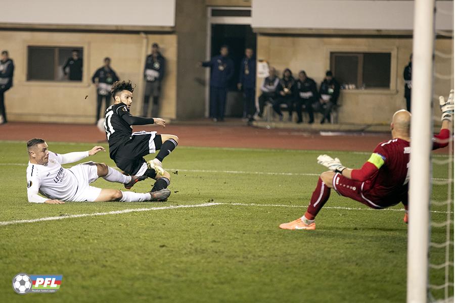 Yorulmuş atları dəyişmək zamanı:  Belə futbol bizə lazım deyil