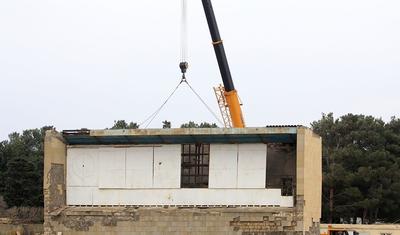 Azərbaycanda sökülən stadionun son durumu -