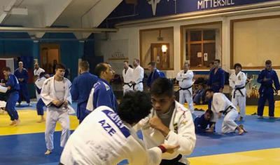 Millimizin &uuml;zvləri tanınmış idman&ccedil;ılarla bir arada -