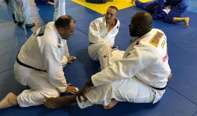 Millimizin &uuml;zvləri tanınmış idman&ccedil;ılarla bir arada -