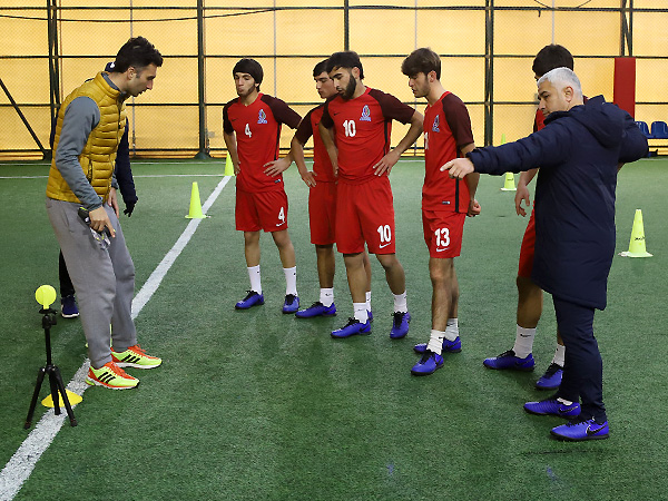 Vladimir Mrdakoviç futbolçularımızdan test götürdü