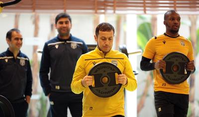 "Sabah"ın baş məşqçisi futbolçulara qoşulub… -