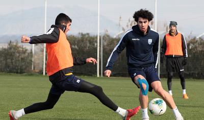 "Sabah"ın baş məşqçisi futbolçulara qoşulub… -