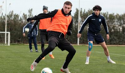 "Sabah"ın baş məşqçisi futbolçulara qoşulub… -