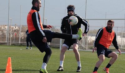 "Sabah"ın baş məşqçisi futbolçulara qoşulub… -