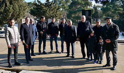 Britaniya Kraliçasının mükafatlandırdığı, Ştuxlikinsə vecə almadığı Tofiq Bəhramov...