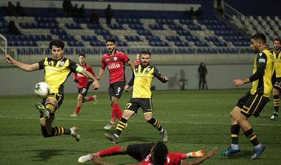 "Qol vurmaq tək onun işi deyil" -