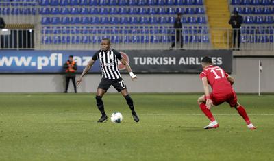 "Neftçi"nin "Keşlə"ni ayağının altına aldığı oyundan