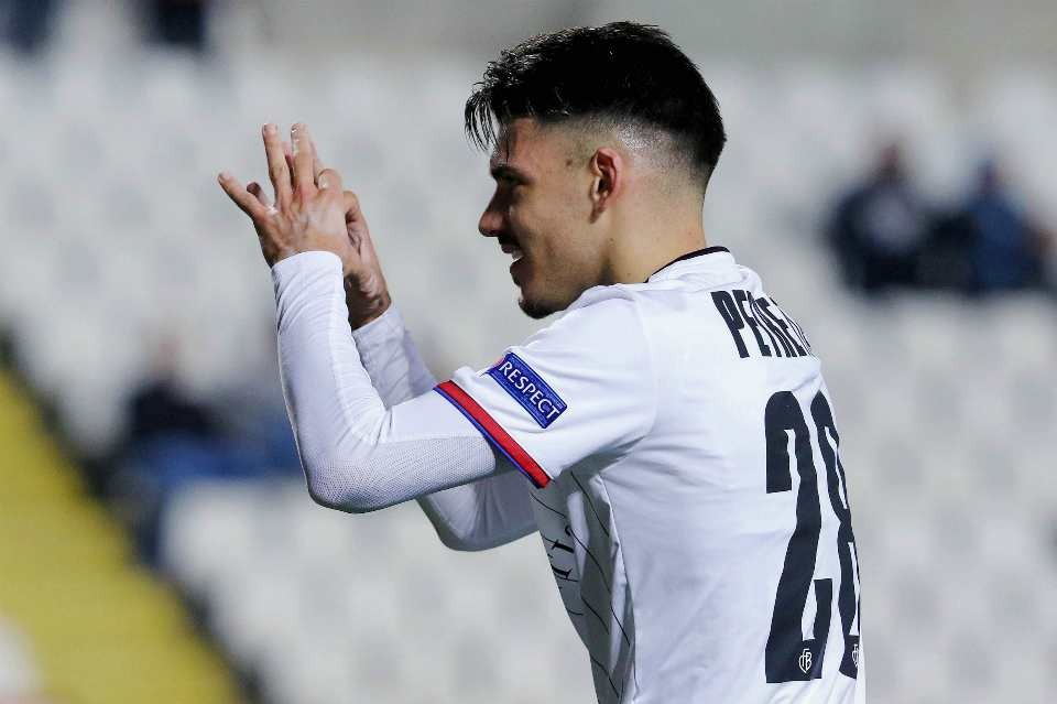 "Bazel" Nikosiyada APOEL-i darmadağın etdi - VİDEO