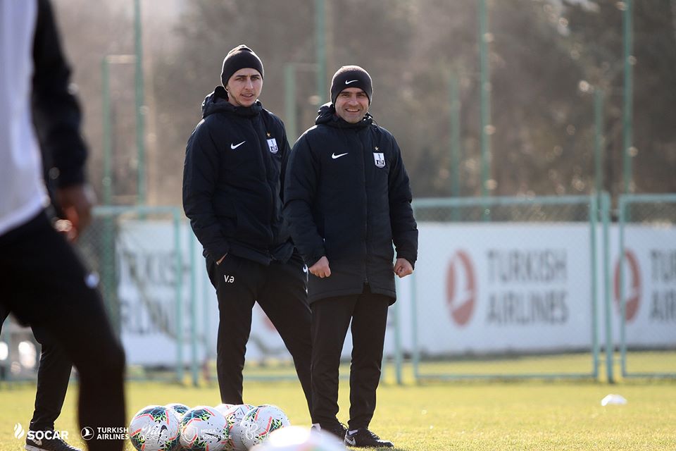 "Neftçi"nin baş məşqçisi futbolçularından şikayətləndi: 