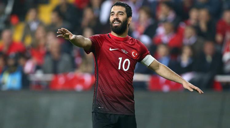 “Azərbaycanda ev sahibi kimi iki oyun keçirəcəyik" - Arda Turan