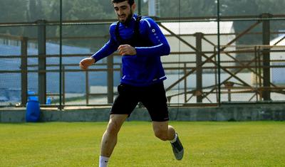 Abbasov komandasına bir neçə futbolçu götürdü -