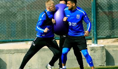 Abbasov komandasına bir neçə futbolçu götürdü -