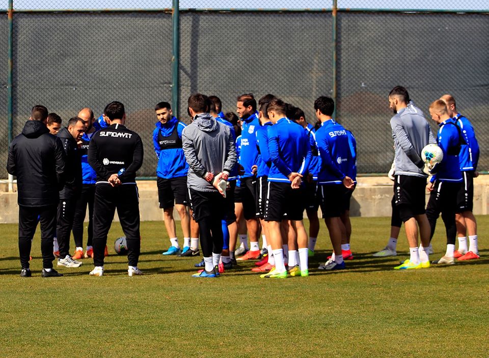 Abbasov komandasına bir neçə futbolçu götürdü - FOTOLAR