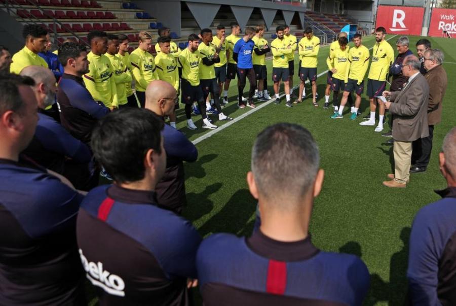 3 futbolçu maaşının azaldılmasına razıdır –