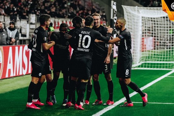 “Ayntraxt”ın daha bir futbolçusunda koronavirus tapıldı