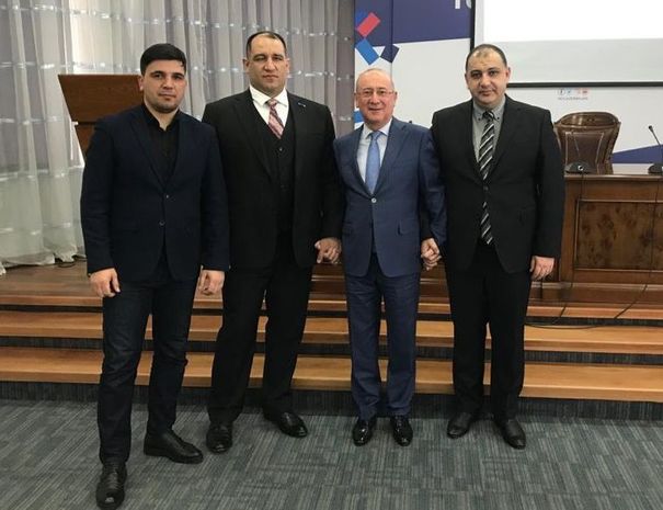 Komitə rəhbərliyi 1 aylıq əmək haqqını ayırdı - koronavirusla mübarizəyə