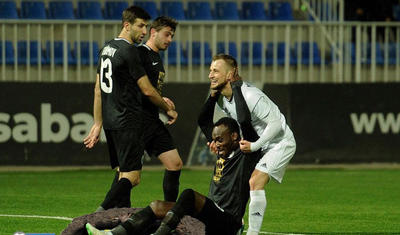 "Neftçi" və "Qarabağ"ın futbolçularını, görün, "neylədilər"! -