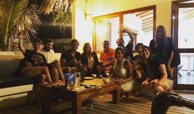"Zirə"li futbolçunun Bakıda olan sevgilisi -